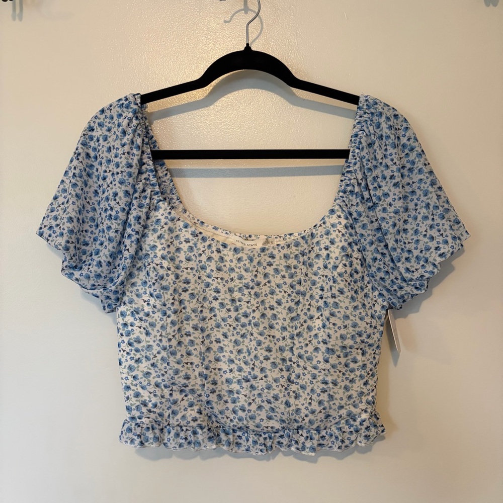 Altar'd State White and Blue Floral Crop Top
